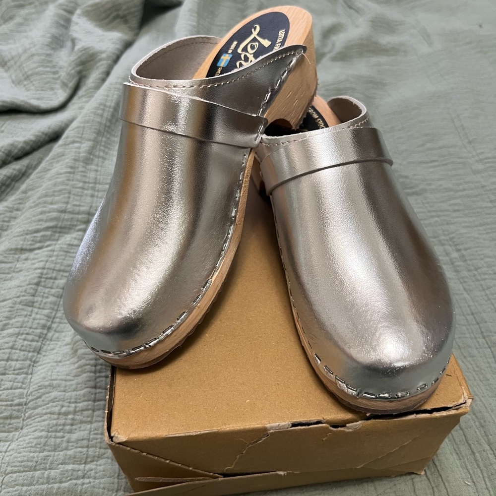Lotta From Stockholm Silver Clogs